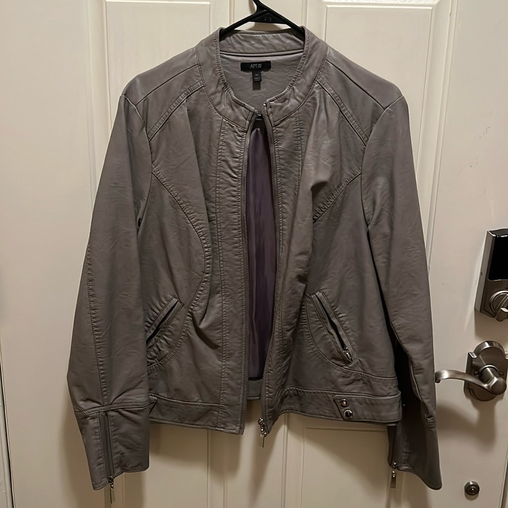 Apt 9 XL faux leather jacket